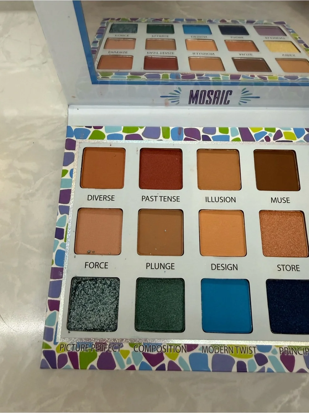 Mosaic Trendbeauty Eyeshadow Palette - Multi-Color